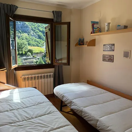 Casa Escarlata, Aventura En Pirineos Apartment *