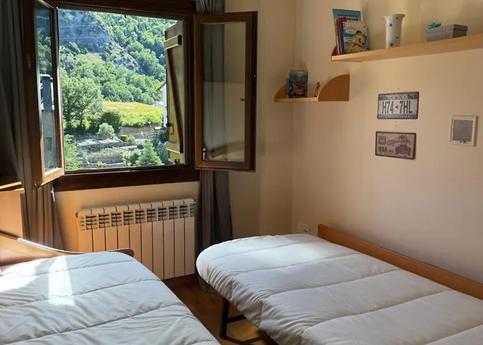 Casa Escarlata, Aventura En Pirineos Lägenhet *