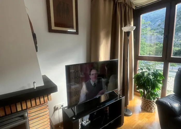 Casa Escarlata, Aventura En Pirineos Lägenhet Escarrilla